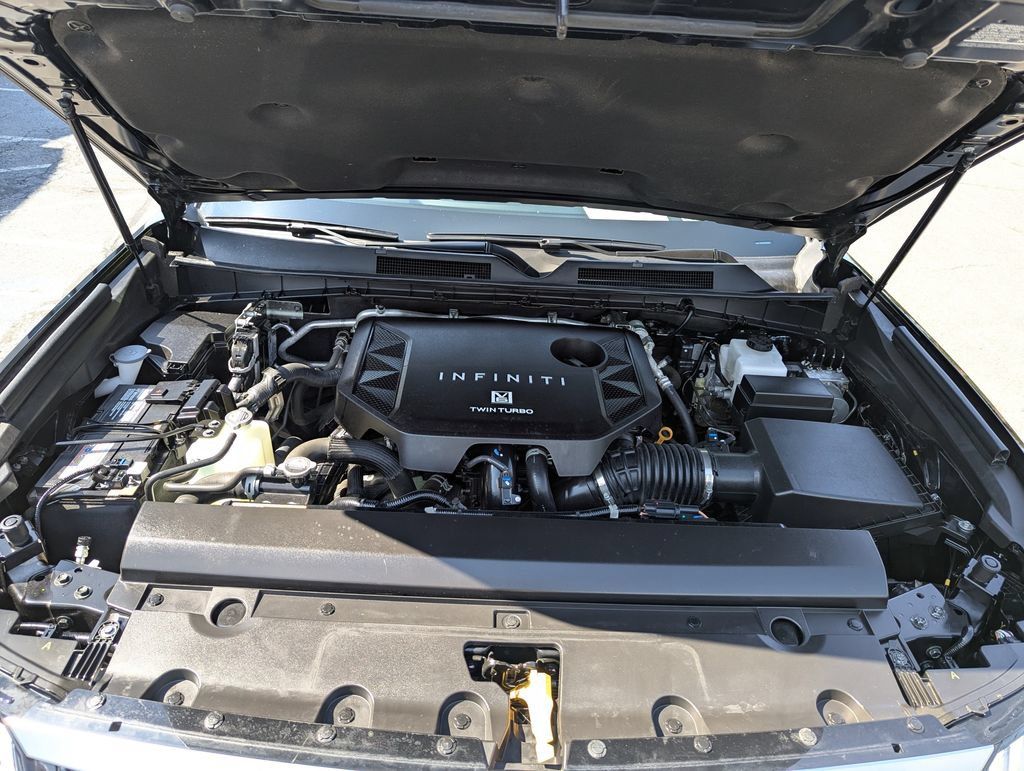 Used 2025 INFINITI QX80 Luxe AWD/4WD image 39