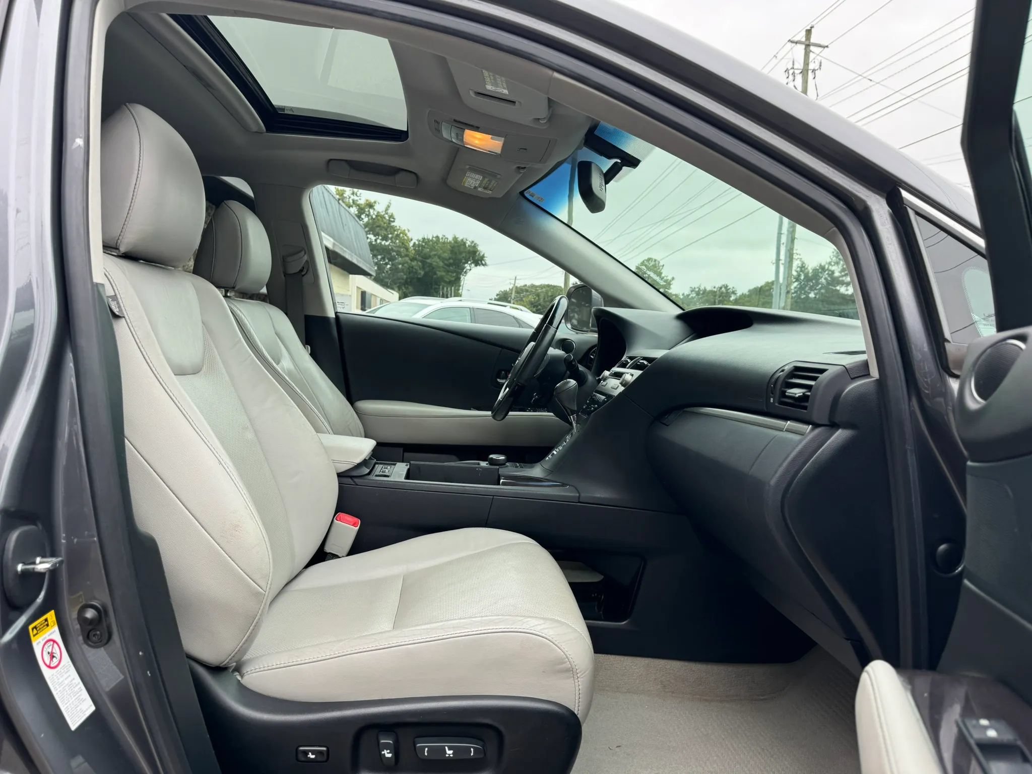 Used 2013 Lexus RX 350 FWD w/ Premium Pkg image 27