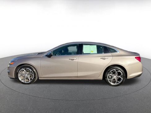 Used 2024 Chevrolet Malibu LT image 9