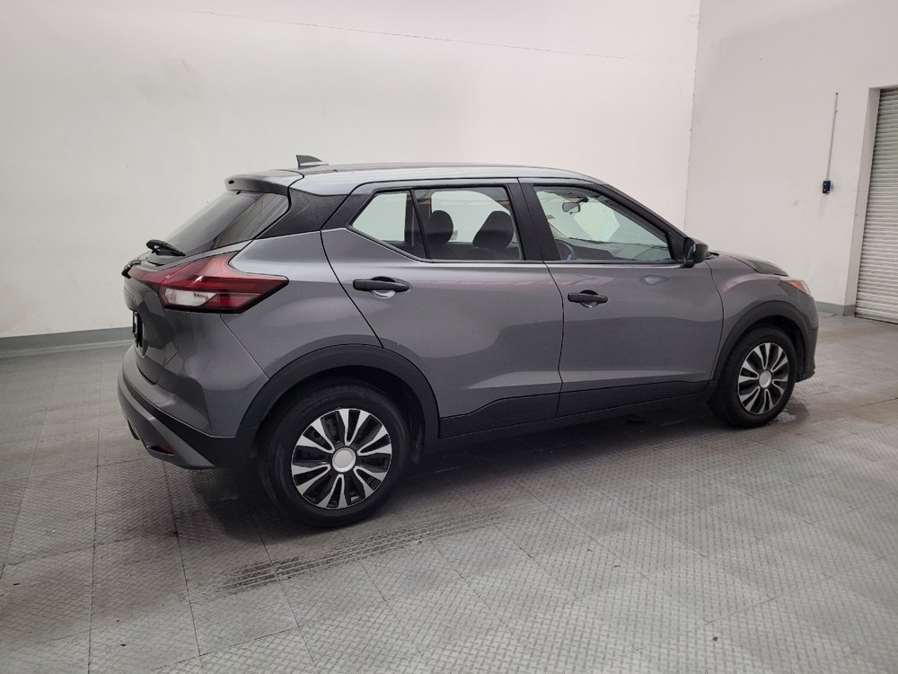 Used 2023 Nissan Kicks S FWD image 10
