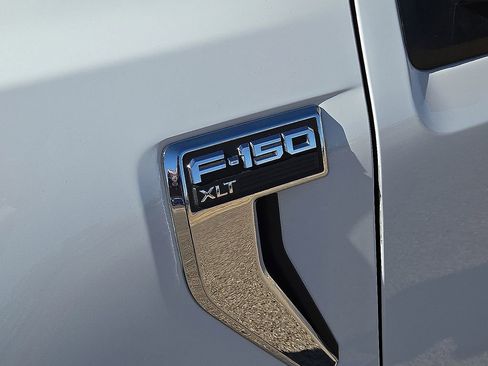 Used 2024 Ford F150 XLT w/ Mobile Office Package image 11