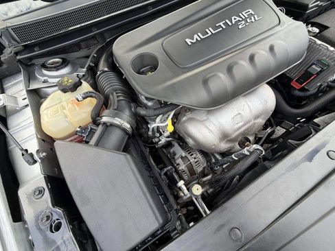 Used 2016 Chrysler 200 S w/ Comfort Group image 29