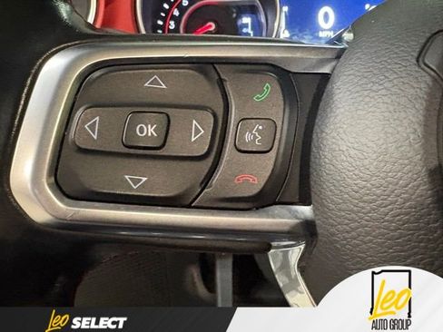 Used 2020 Jeep Gladiator Rubicon AWD/4WD image 11