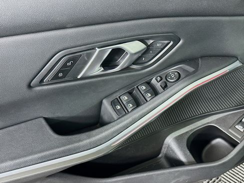 Used 2025 BMW 330i Sedan image 15