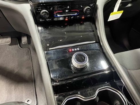 Used 2023 Jeep Grand Cherokee Laredo w/ Luxury Tech Group I AWD/4WD image 13