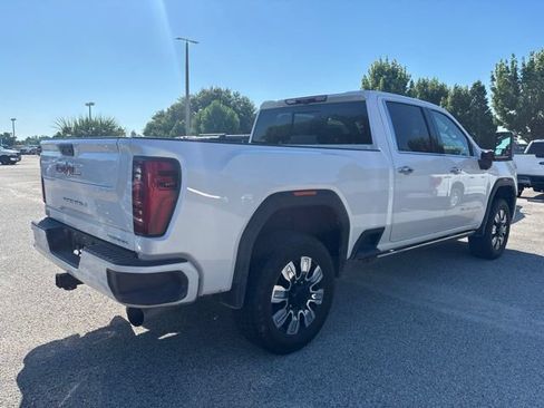 Used 2025 GMC Sierra 2500 Denali w/ Denali Reserve Package AWD/4WD image 5