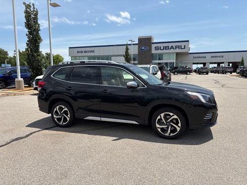 Used 2023 Subaru Forester Touring AWD/4WD image 1