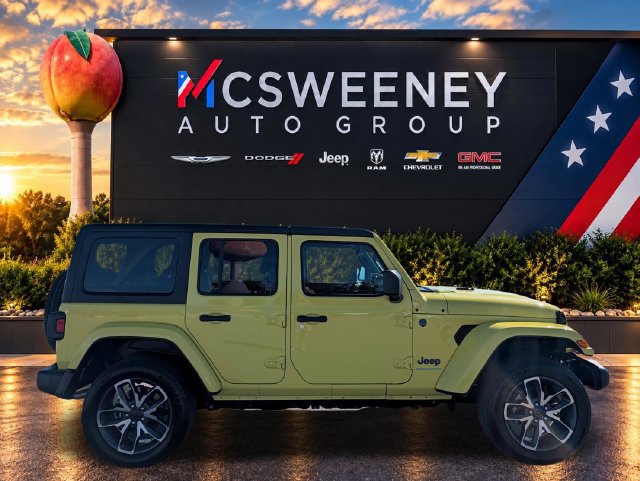 Used 2024 Jeep Wrangler Unlimited w/ Dual Top Group AWD/4WD image 6