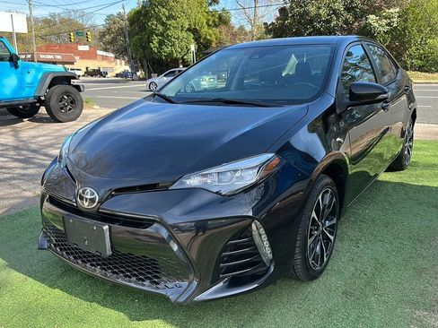 Used 2017 Toyota Corolla SE w/ Carpet Mat Package (TMS) image 3