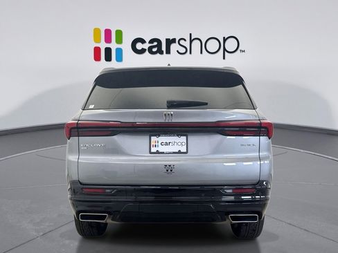 Used 2025 Buick Enclave Sport Touring AWD/4WD image 4
