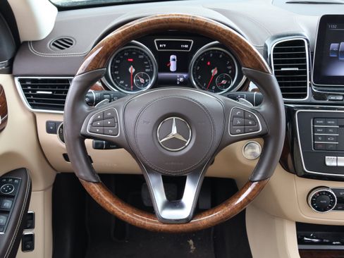 Used 2018 Mercedes-Benz GLS 450 4MATIC image 17