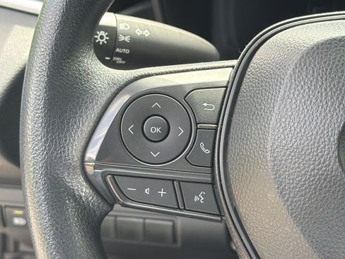 Used 2026 Toyota Corolla LE FWD image 24