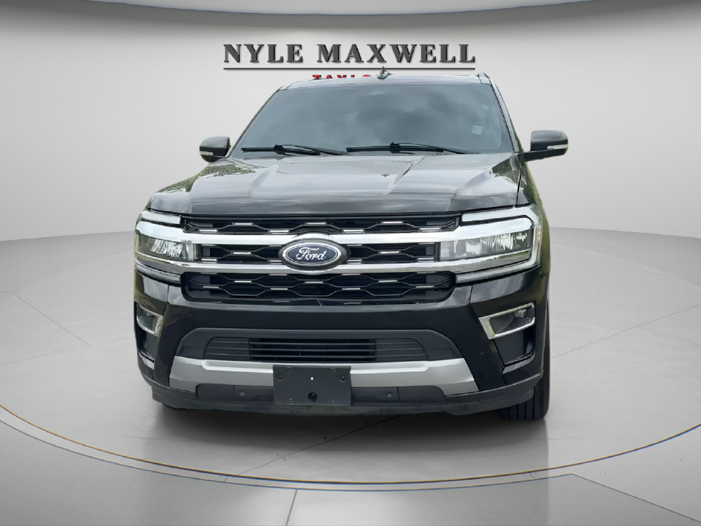 Used 2024 Ford Expedition Max Limited AWD/4WD image 2