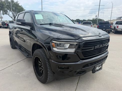 Used 2019 RAM 1500 Laramie w/ Sport Appearance Package AWD/4WD image 4