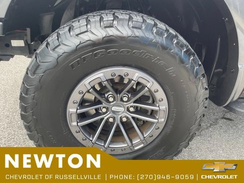 Used 2019 Ford F150 Raptor w/ Equipment Group 802A Luxury AWD/4WD image 46