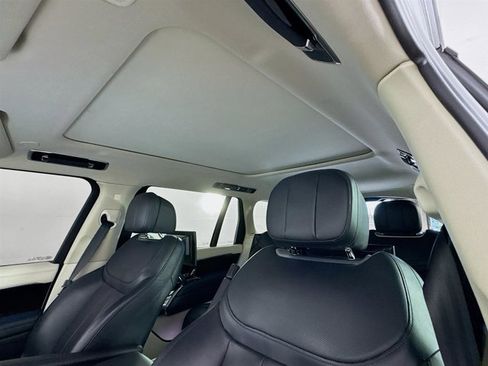 Used 2023 Land Rover Range Rover Long Wheelbase Autobiography image 14