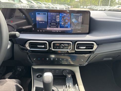 New 2026 Nissan Sentra SL w/ Floor Mat Package FWD image 10