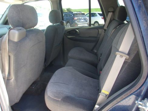 Used 2004 Chevrolet TrailBlazer LT AWD/4WD image 13
