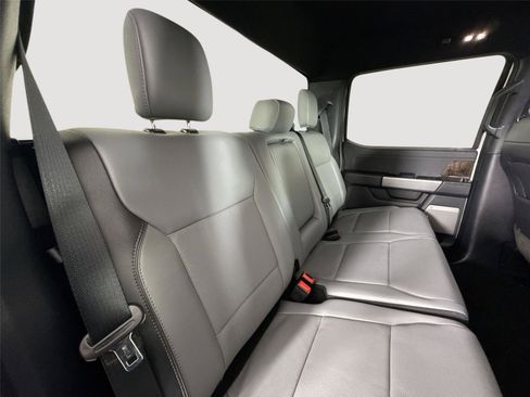 Used 2022 Ford F150 Lightning Lariat image 48