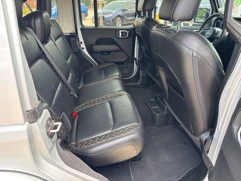 Used 2023 Jeep Wrangler Unlimited Sahara AWD/4WD image 24