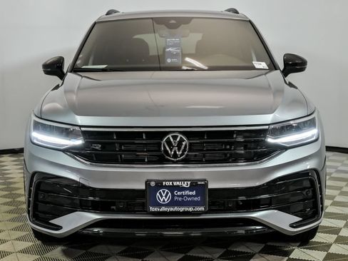 Certified 2024 Volkswagen Tiguan SE R-Line AWD/4WD image 4