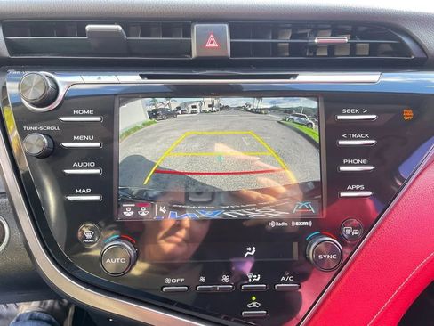 Used 2019 Toyota Camry XSE image 31