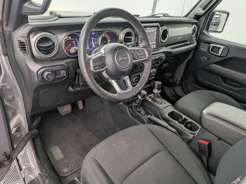 Used 2023 Jeep Wrangler Sahara image 2