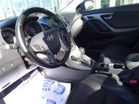 Used 2015 Hyundai Elantra Limited FWD image 11