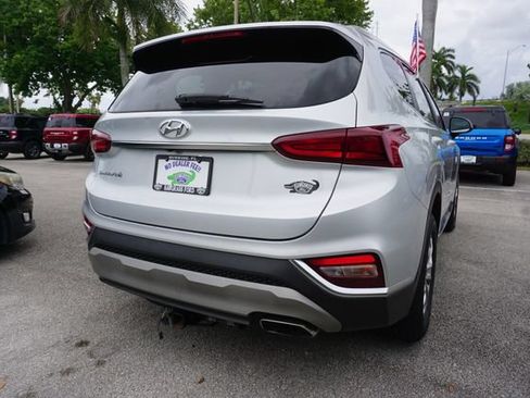 Used 2019 Hyundai Santa Fe SE FWD image 7