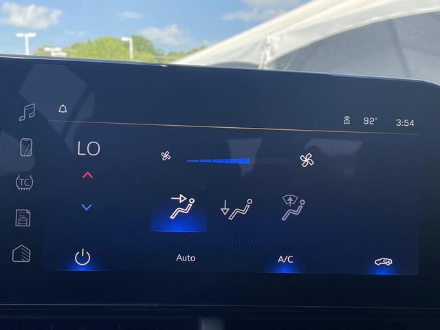 Used 2025 Chevrolet Trax ACTIV w/ Driver Confidence Package FWD image 24