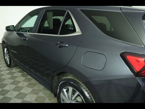 Used 2023 Chevrolet Equinox LT image 12