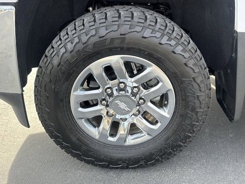 Used 2019 Chevrolet Silverado 3500 LTZ w/ Duramax Plus Package image 33