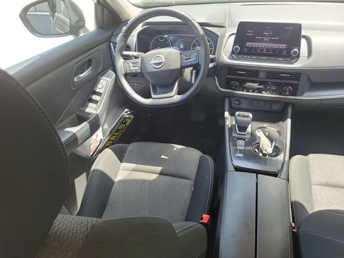 Used 2025 Nissan Rogue SV FWD image 13