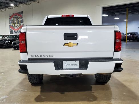 Used 2018 Chevrolet Silverado 1500 Custom w/ Custom Value Package AWD/4WD image 11