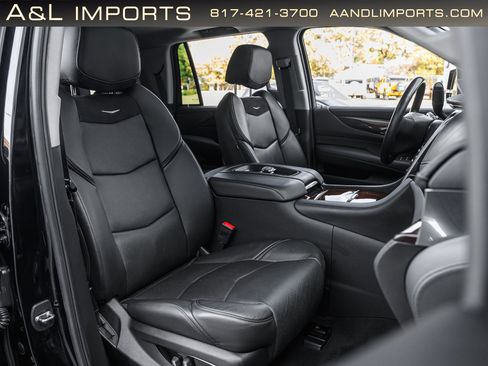 Used 2019 Cadillac Escalade Luxury image 63