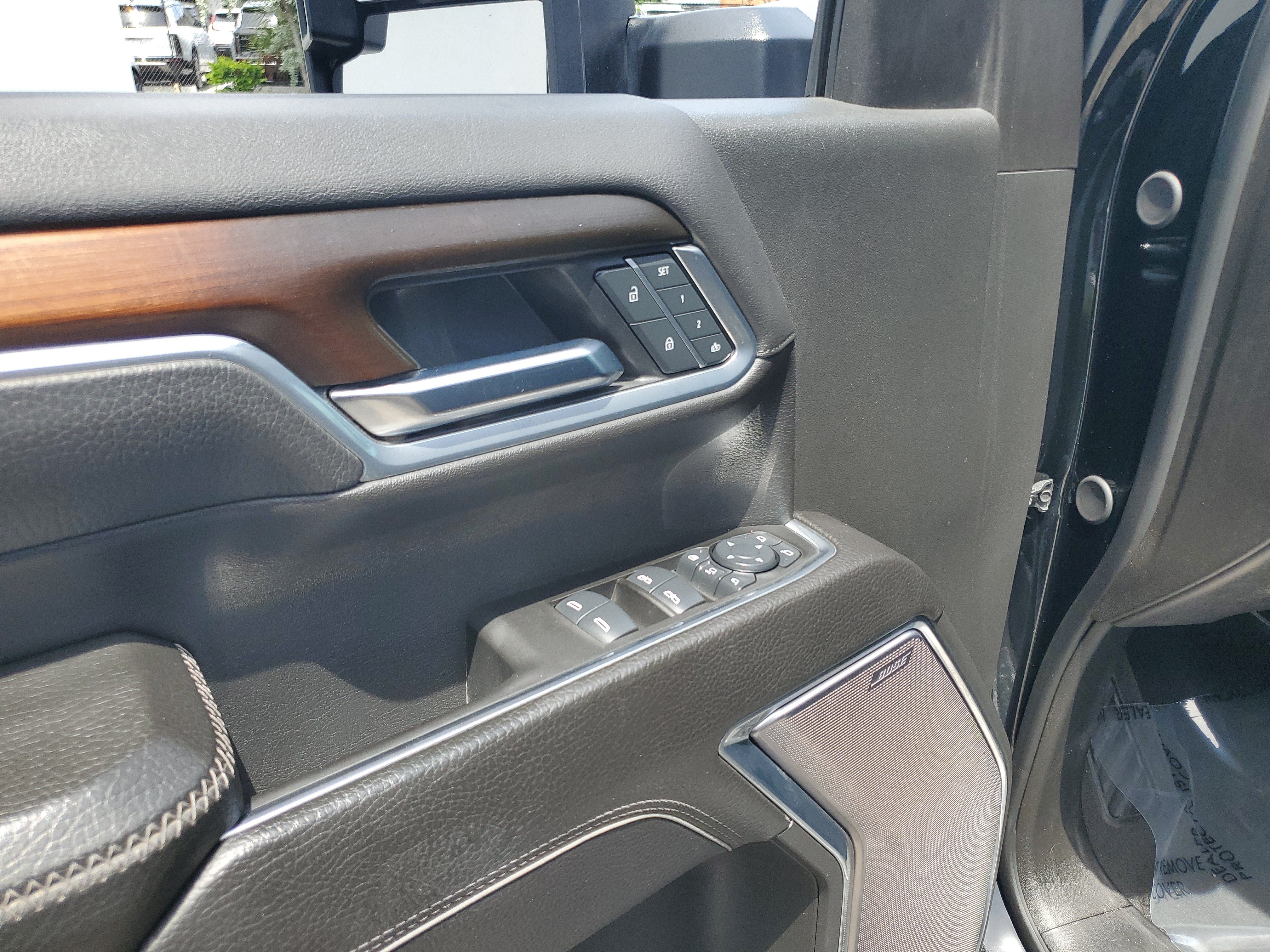 Certified 2025 GMC Sierra 2500 Denali w/ Denali Reserve Package AWD/4WD image 19