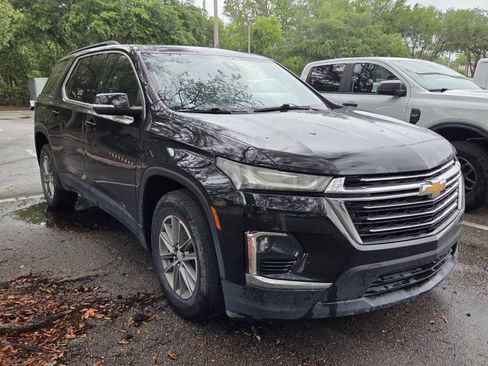 Certified 2022 Chevrolet Traverse LT w/ LPO, Floor Liner Package AWD/4WD image 2