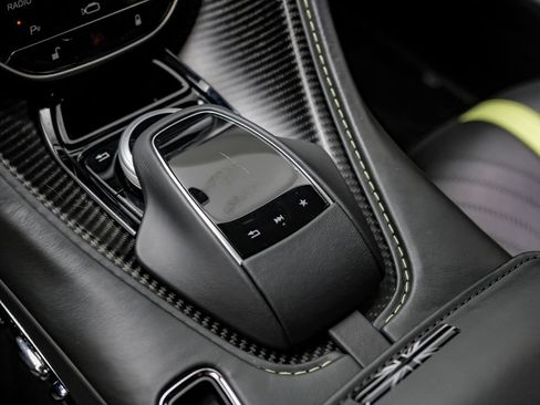 Used 2020 Aston Martin DB11 AMR RWD image 29