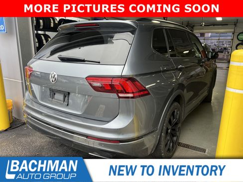 Used 2020 Volkswagen Tiguan SE R-Line image 4