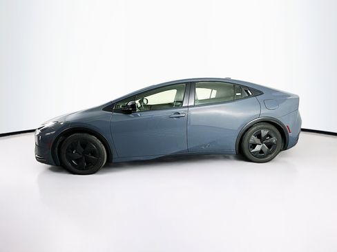 Used 2023 Toyota Prius LE image 4
