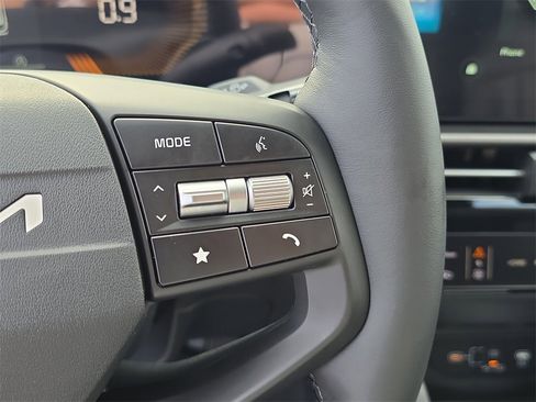 New 2026 Kia Sportage EX image 31