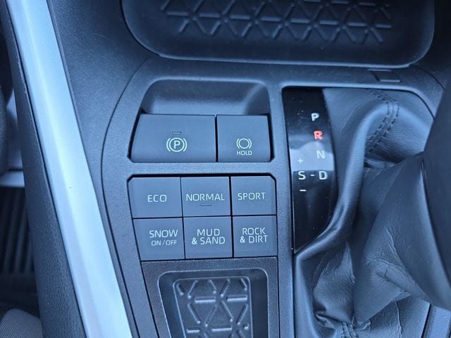 Used 2023 Toyota RAV4 XLE w/ Convenience Package AWD/4WD image 28