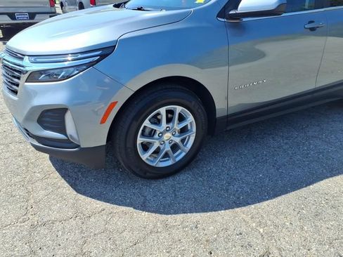 Used 2024 Chevrolet Equinox LT FWD image 4