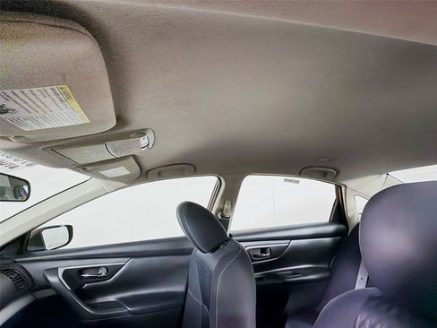 Used 2017 Nissan Altima 2.5 SV FWD image 5