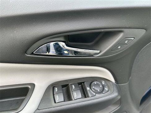 Used 2024 Chevrolet Equinox LS w/ LS Convenience Package image 22