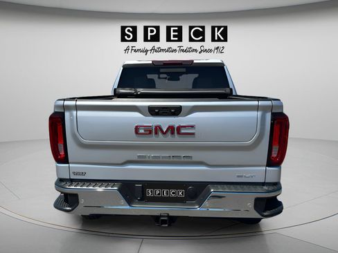 Used 2022 GMC Sierra 1500 SLT w/ SLT Premium Plus Package AWD/4WD image 4