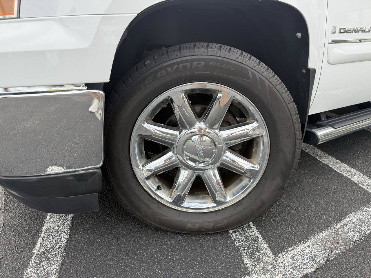 Used 2009 GMC Sierra 1500 Denali AWD/4WD image 29