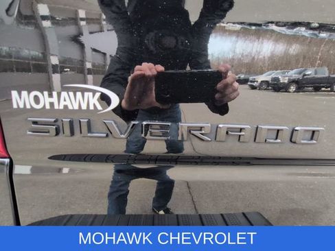 Used 2022 Chevrolet Silverado 1500 Custom w/ LPO, Dark Essentials Package image 32