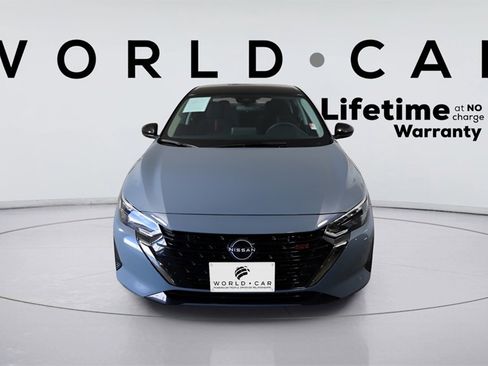 Used 2025 Nissan Sentra SR image 2