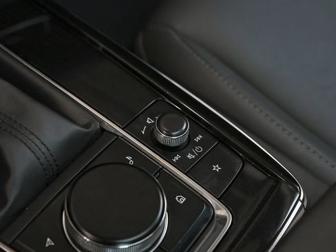 Certified 2024 MAZDA CX-30 AWD 2.5 S w/ Preferred Package image 29